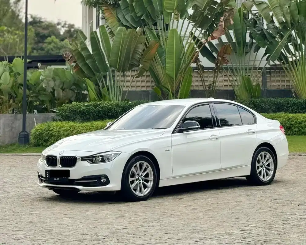BMW 320i F30 Sport 2017
