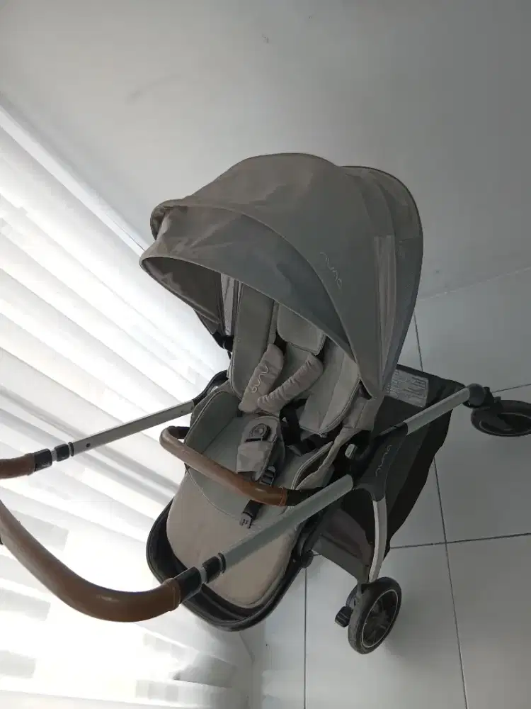 Stroller nuna triv