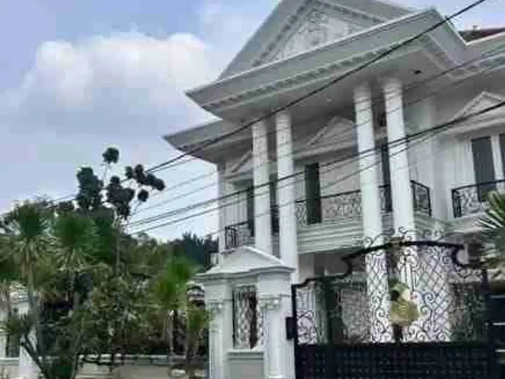 Dijual Rumah Mewah di Gayungsari Barat Surabaya