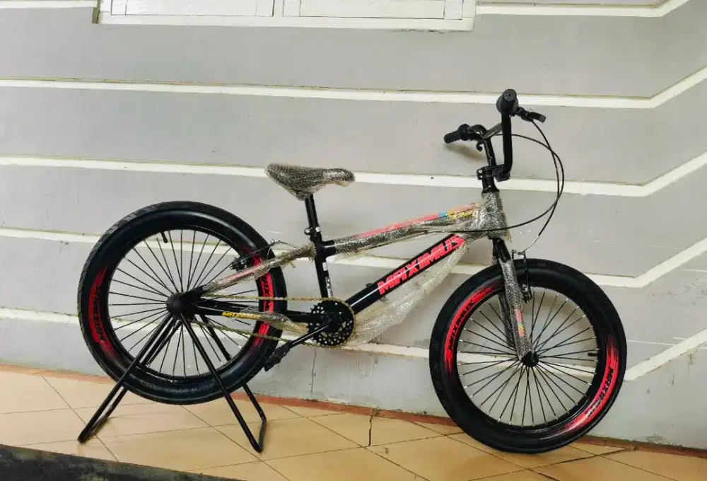 Sepeda BMX merek Maximus uk'20 hrg 670rb