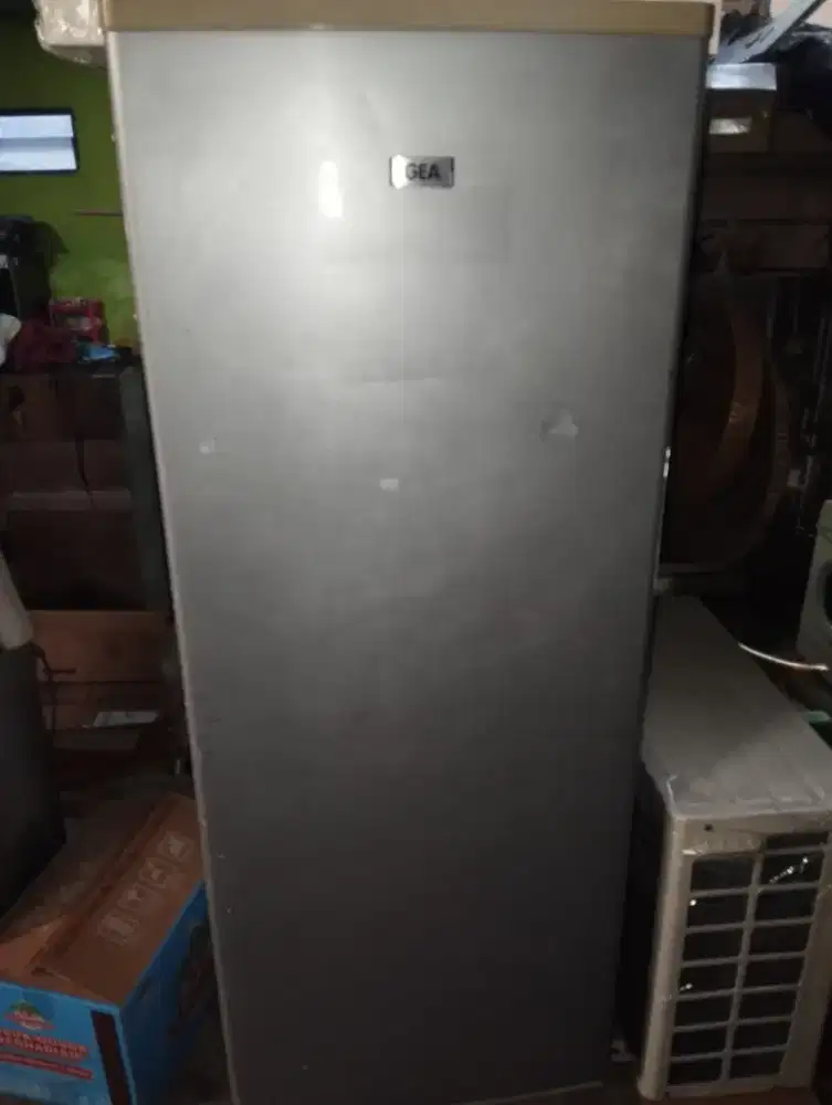 Up grade freezer GEA tanpa bunga es ( bisa beku)