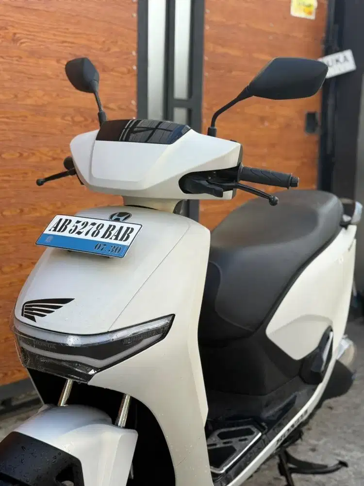 Honda cuv e 2025 km 1600
