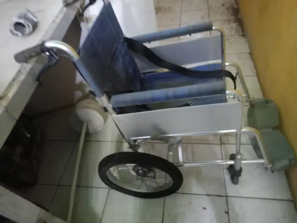 Kursi roda seken