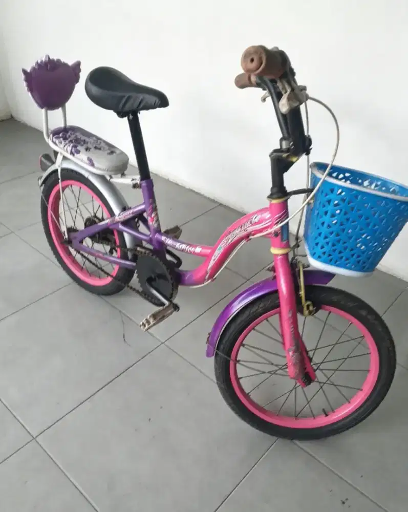 Sepeda anak cewek uk16 wimcycle