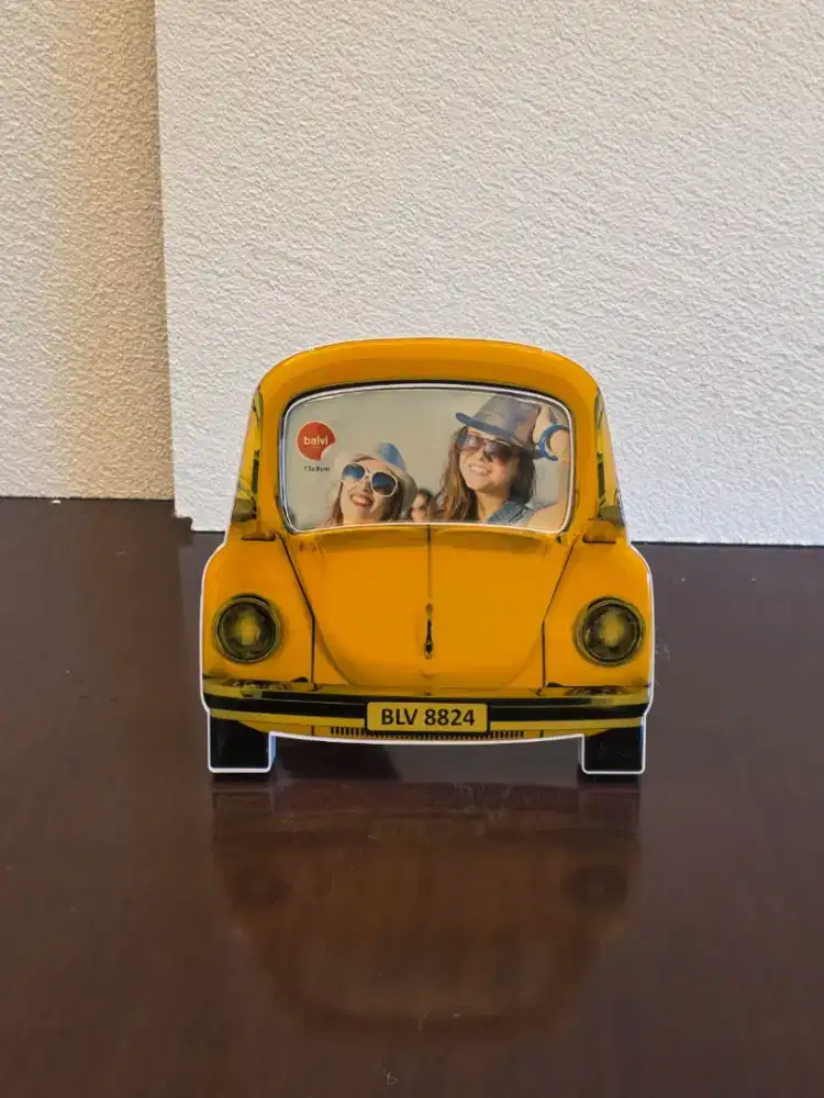 Frame Foto Mobil Kuning Unik– Ukuran Foto 13 x 9 cm
