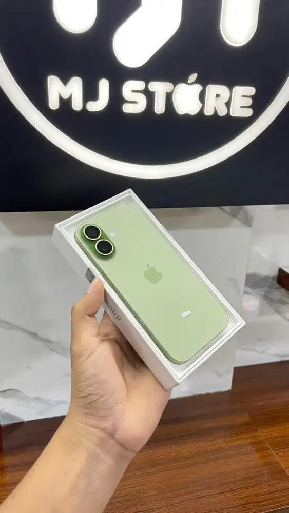 iPhone 17 256 gb ex iBox bh 100% garansi aktif sampai juli 2027