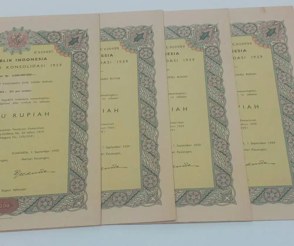 4Lembar Obligasi Konsolidasi 1959,Nominal 1000 Rp.,No.Urut.