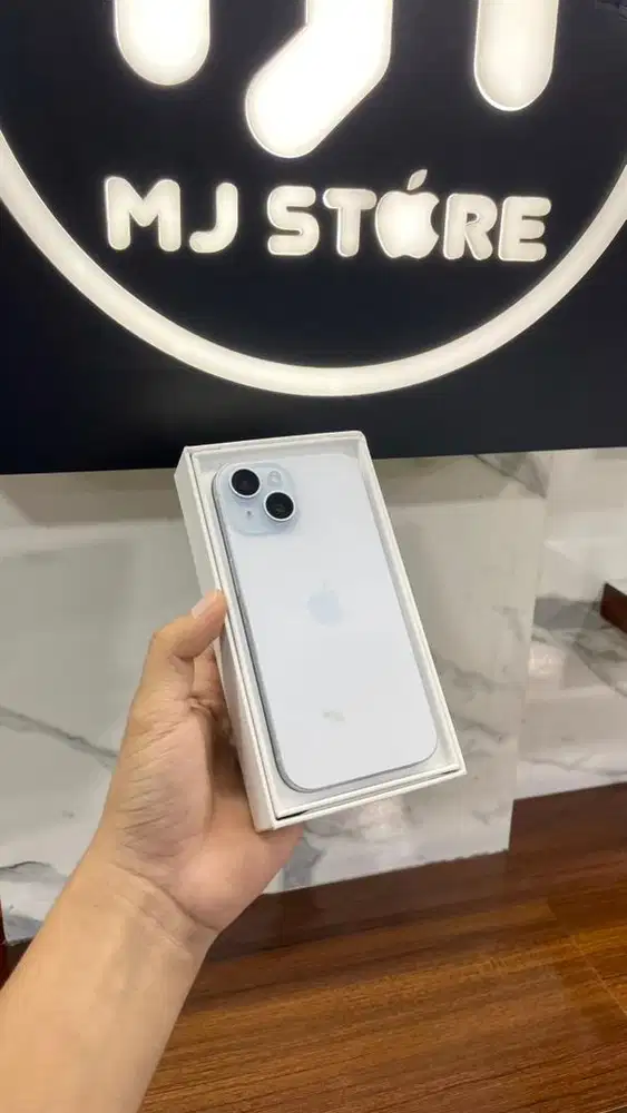 iPhone 15 256 gb ex iBox like new