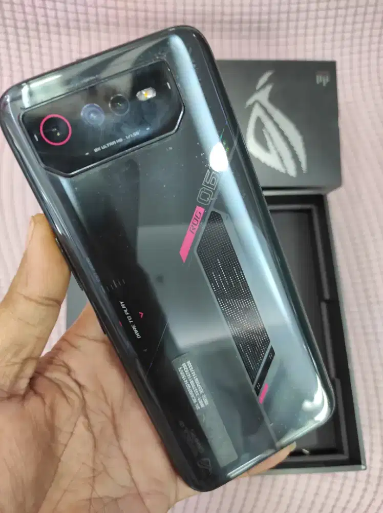 Asus ROG 6 
Garansi Resmi
Fulset original
Ram 8/256
Lecet pemakaian