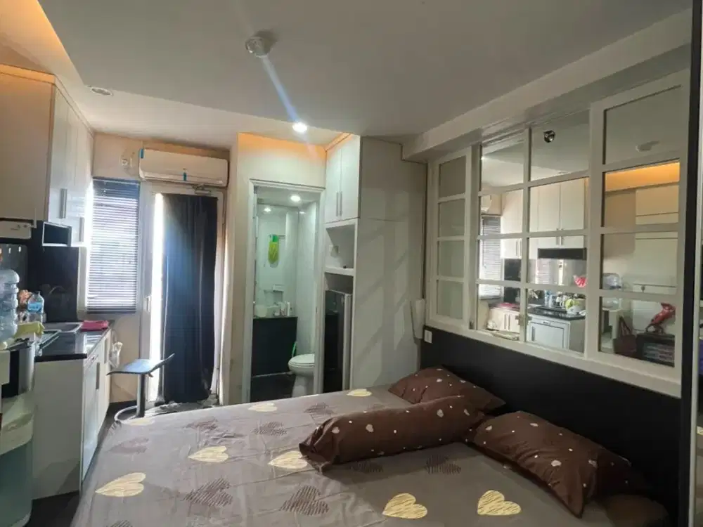 DIJUAL CEPAT! APARTEMEN STUDIO FULLY FURNISHED GREEN PRAMUKA CITY LANTAI RENDAH JAKARTA PUSAT