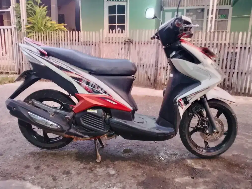 Yamaha Xeon karbu surat lengkap siap pakai