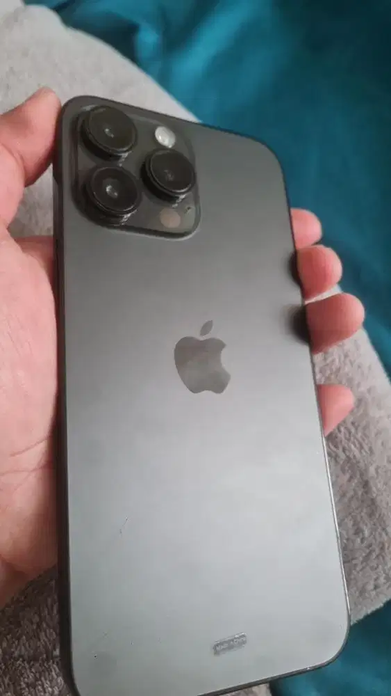 1iPhone 14 Pro Max 256GB iBox