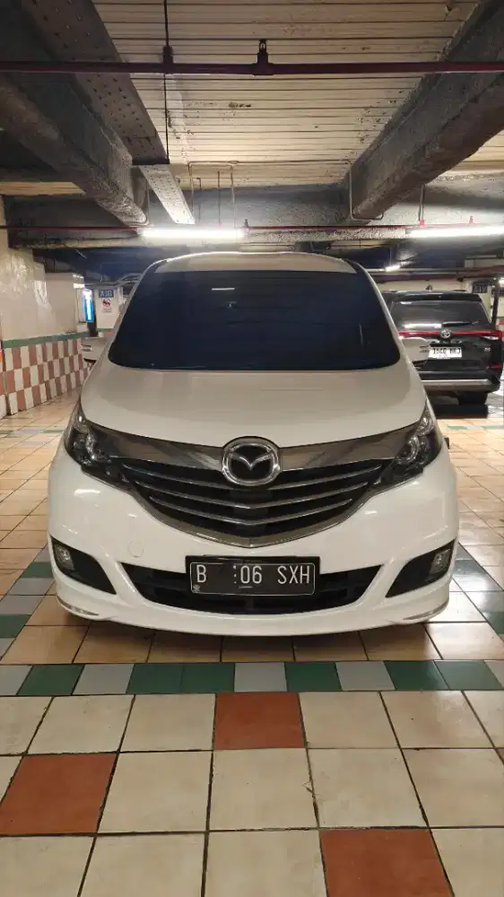 Mazda Biante Skyactiv 2015 KM 90rb Plat Genap - Pribadi (CASH ONLY)