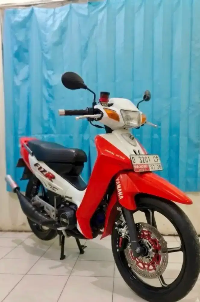 F1 ZR  MARLBORO ASLI