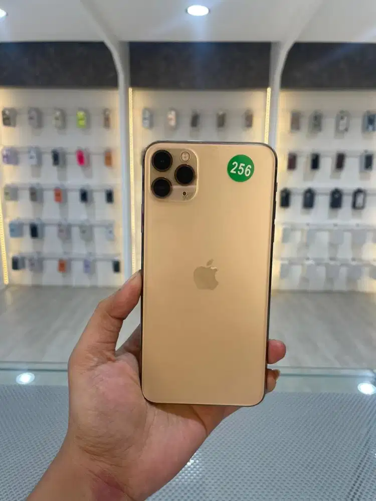 IP 11 pro max 256 gb normal fulset menerima jual dan tukar tambah