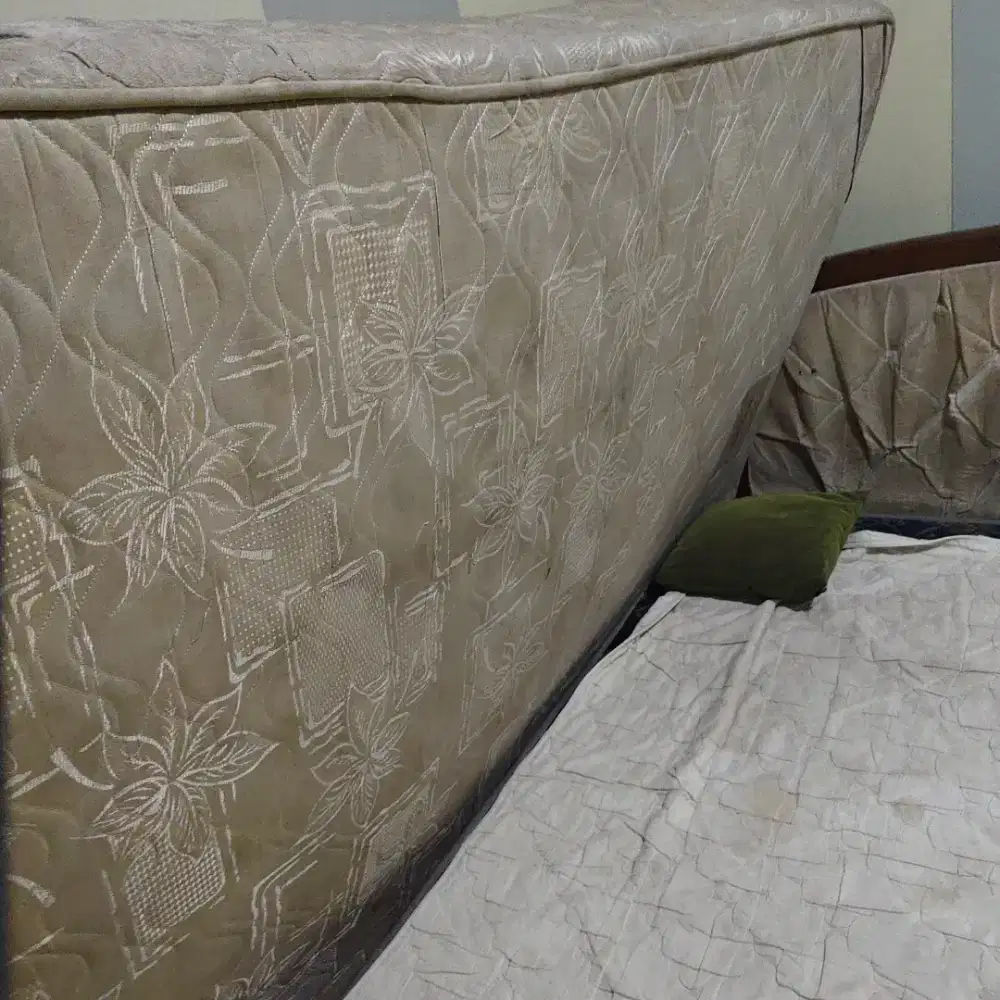 Kasur king size