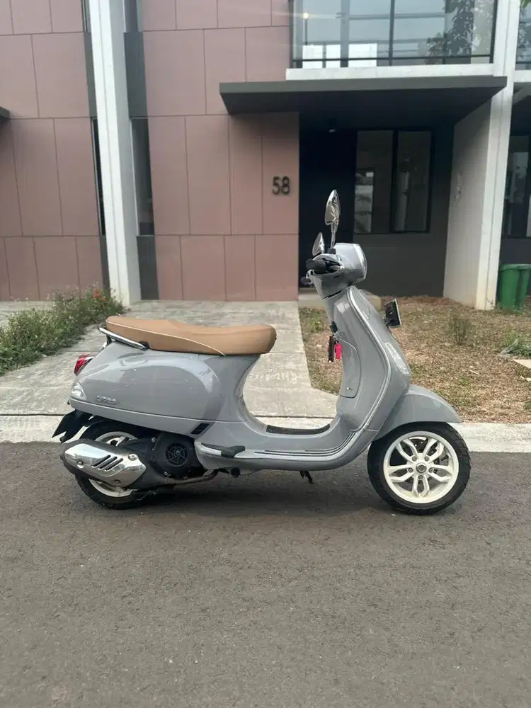 VESPA LX 125 NIK 2025 BPKB READY NEW MODEL KM ANTIK 1RB HARGA NEGO