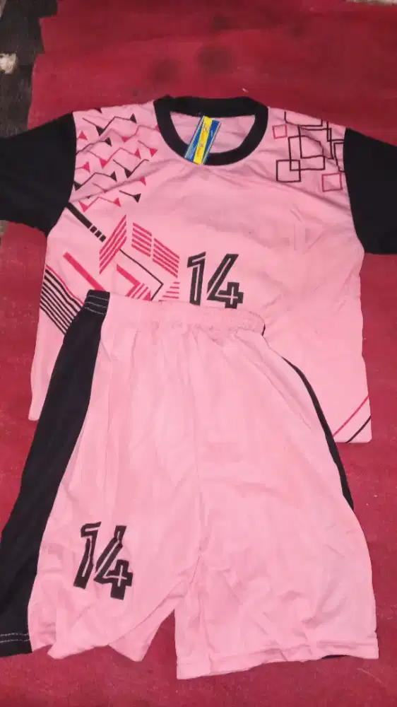 Baju team bola isi 18 setel