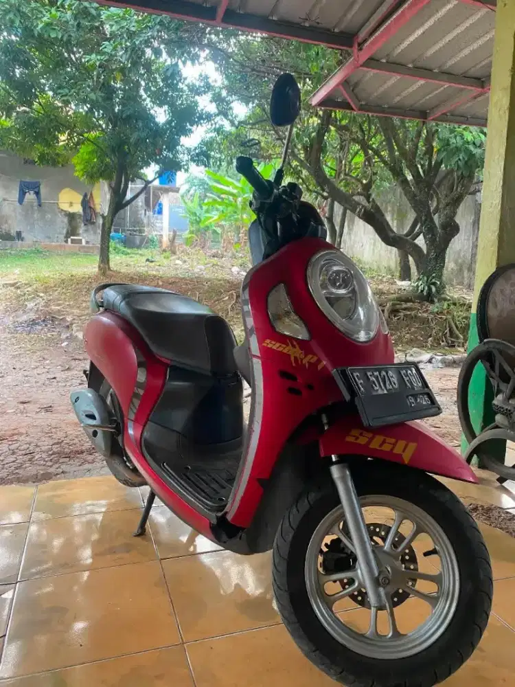 scoopy tahun 2021