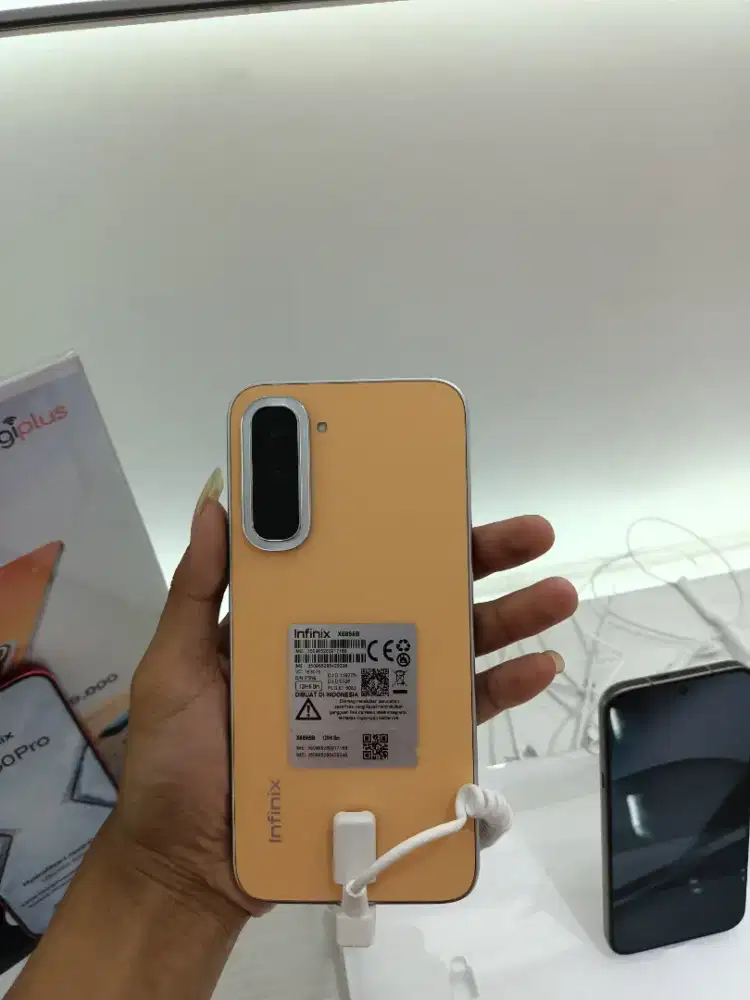 Infinix Hot 70 4/128