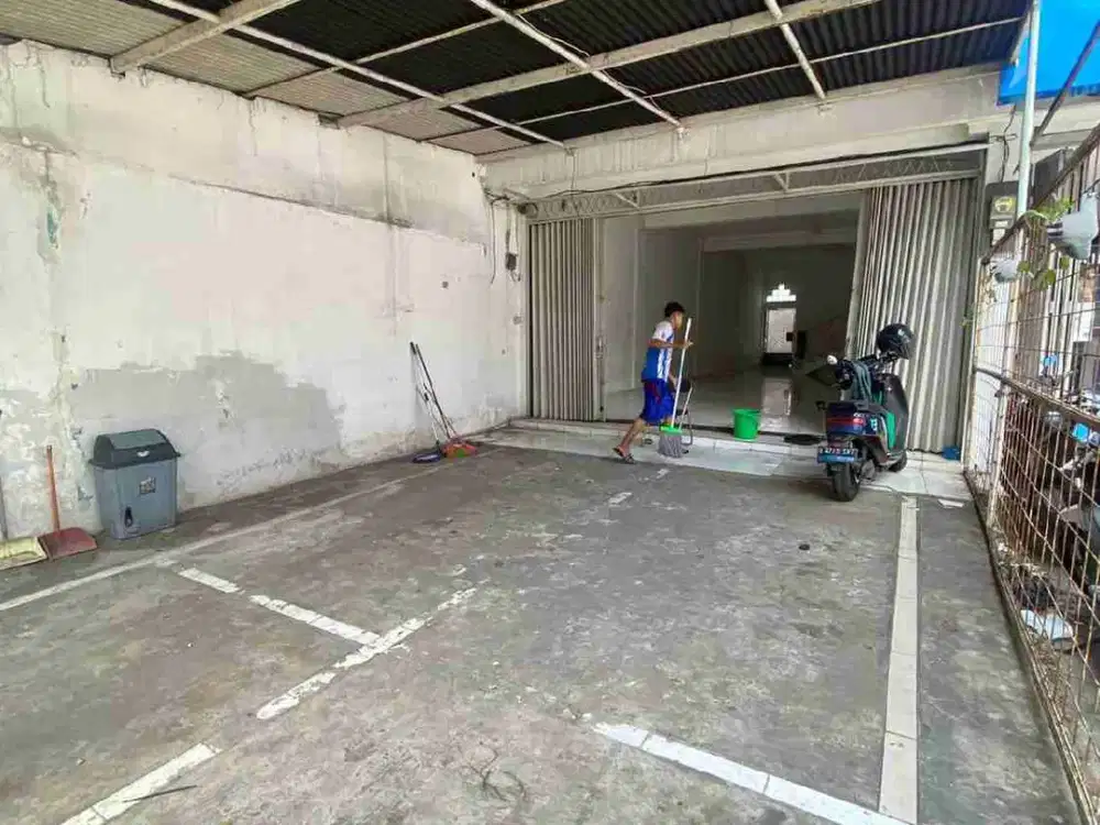 Ruko Siap Pakai di Warung Jati, Pasar Minggu, Jakarta Selatan