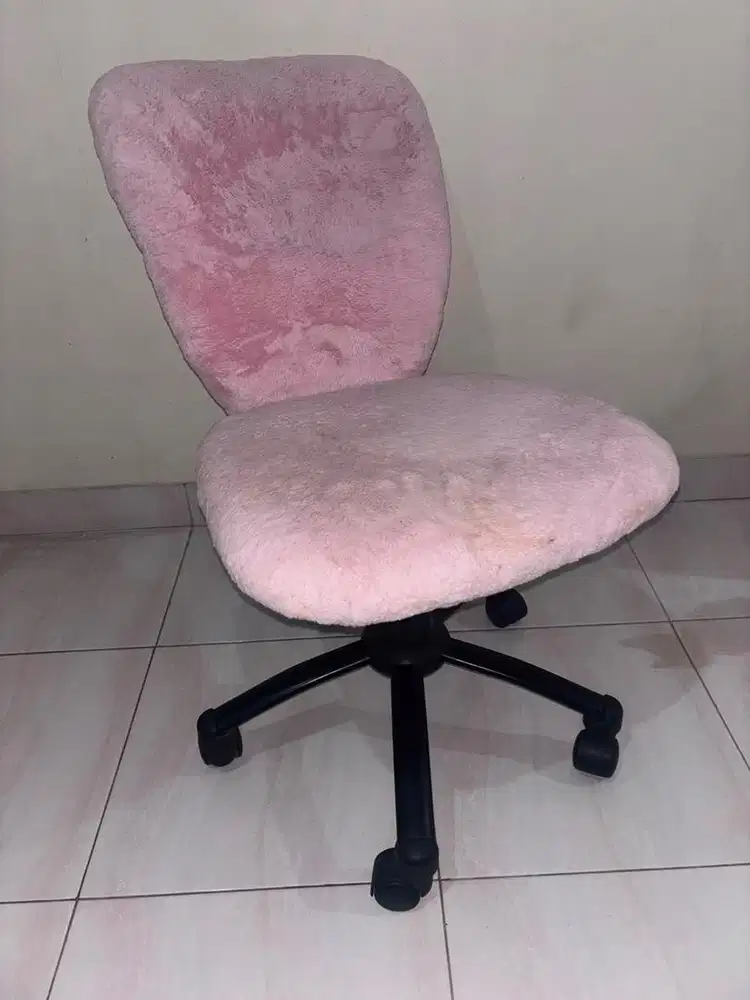 Tiffany Study Chair Pink