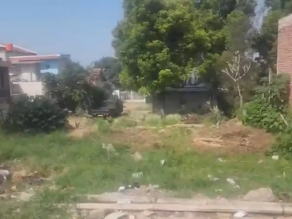 Tanah Lembang Dekat Sapu Lidi Triniti