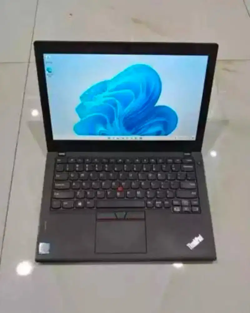 Lenovo Thinkpad X270