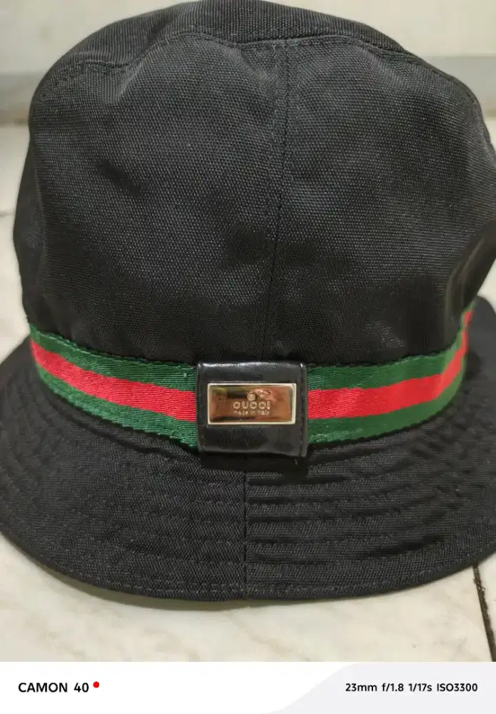 Jual topi bucket gucci 100% original minus gaada sertifikat nya
