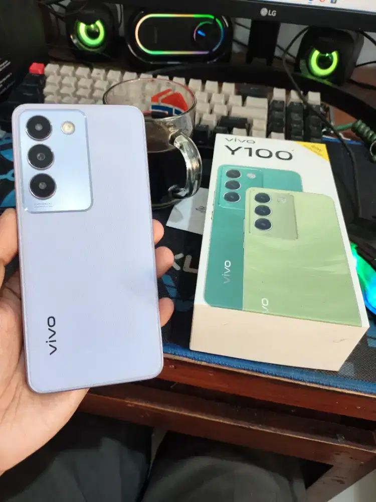 Vivo Y100 8/256 Fullset Ori