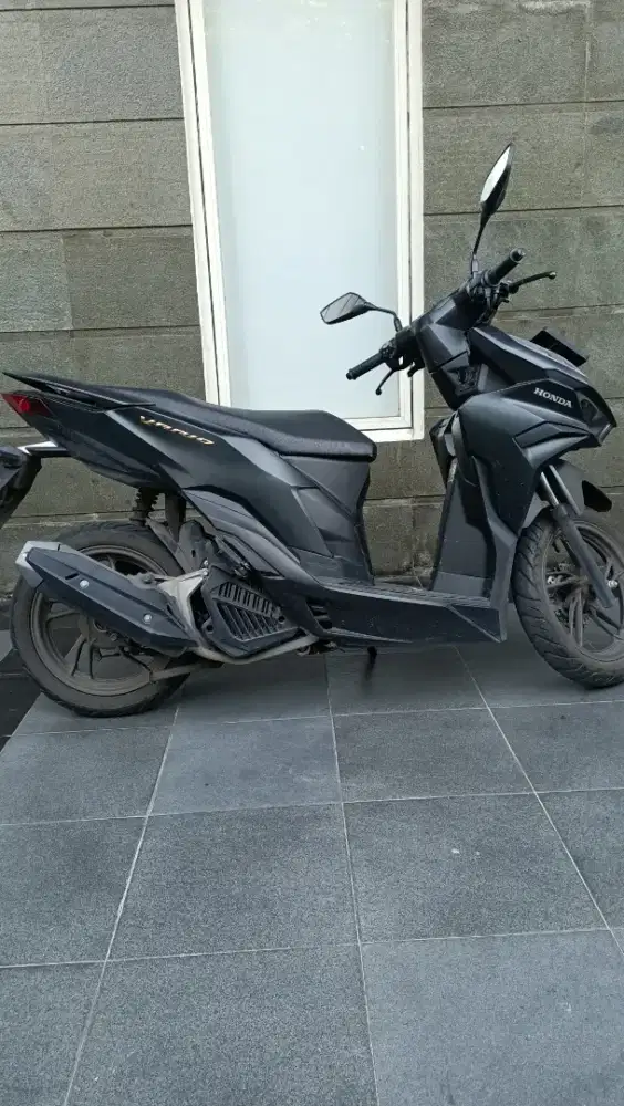 Motor Vario 125 CBS-ISS HITAM 2024, Surabaya, KM dibawah 10.000