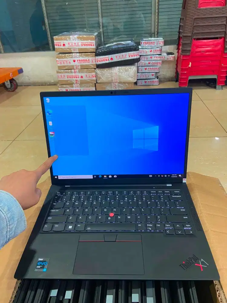 Laptop lenovo thinkpad X1 CARBON TH9 I7 1165 RAM 16GB NVME 256 TOUCH