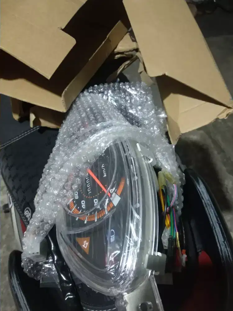 Spedometer Vario 110 karbu masih gres. Edisi salah beli.
