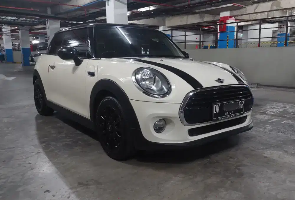 MINI Cooper F56 3 Door 1.5 Turbo AT 2017 White Black Roof Istimewa