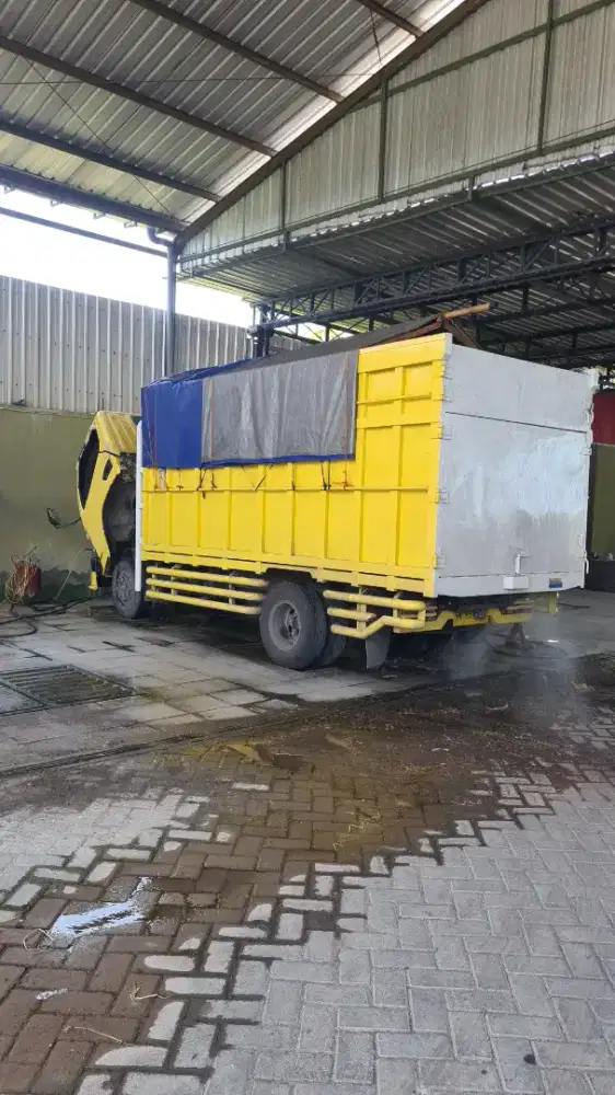 Mitsubishi canter HD UERO4