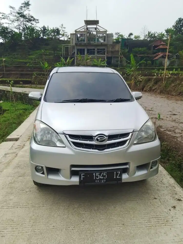 Avanza Xenia DP 8 jt Kredit