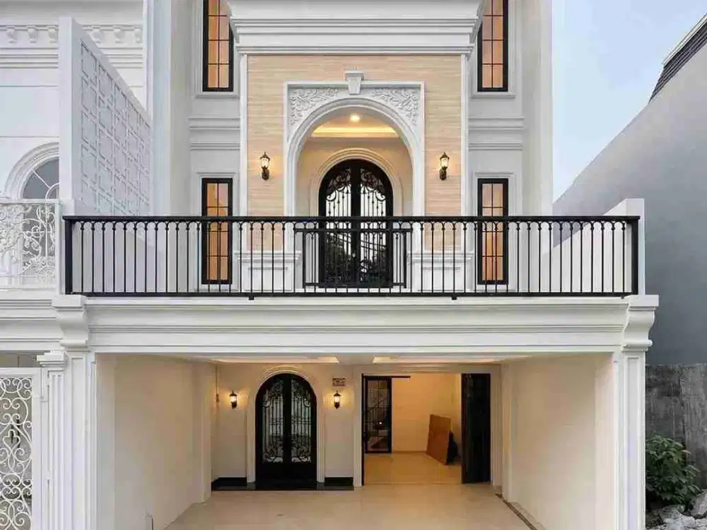 Di jual Rumah Mewah 3 Lantai Classic Private Moh Kahfi Jagakarsa