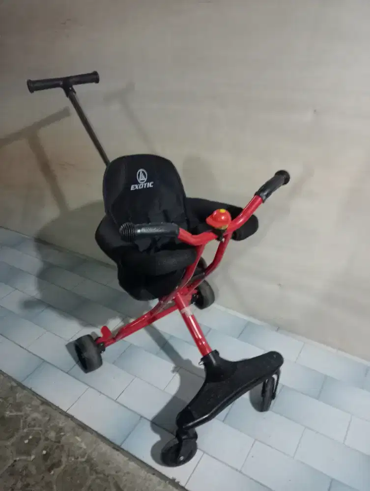 Stroller Baby (kereta dorong bayi)