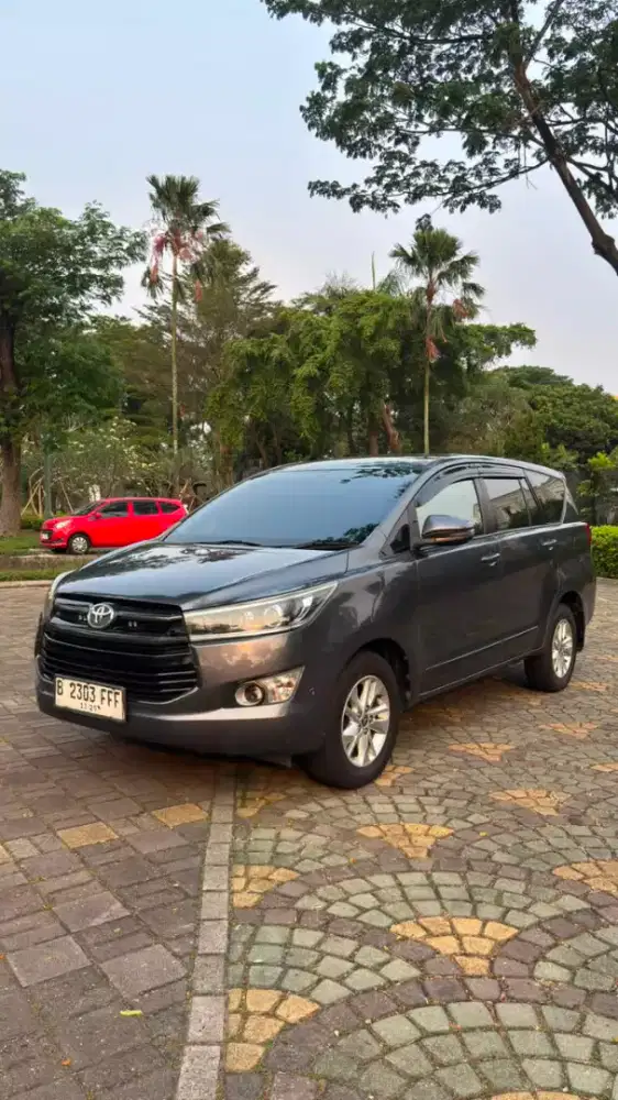 Di jual Toyota kijang innova