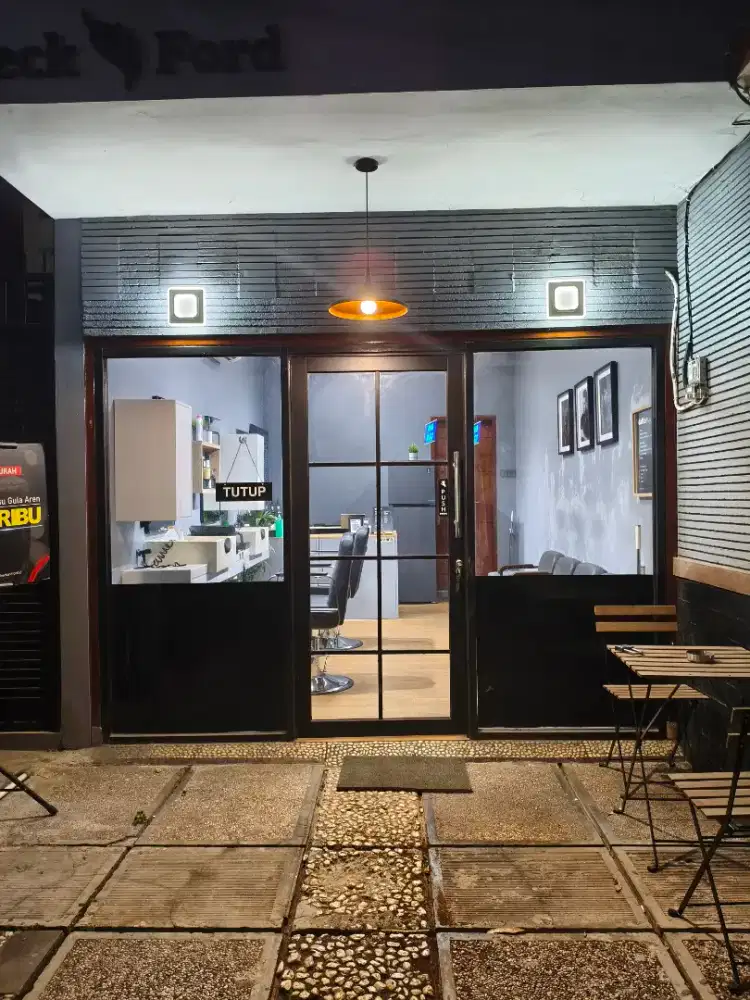 Over Kontrak Barber Shop Minimalis