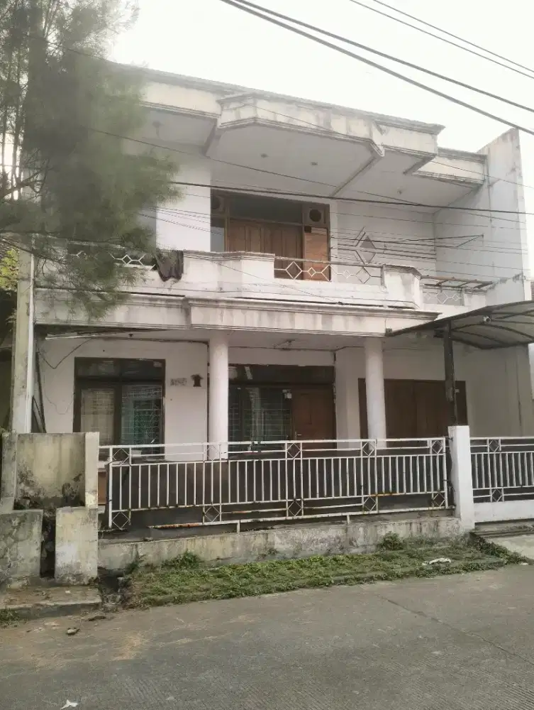Jual rumah 2 lantai