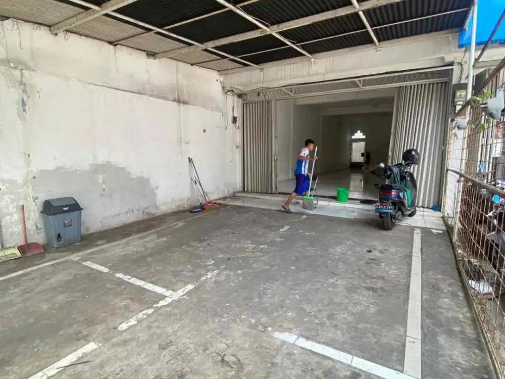 Ruko Siap Pakai di Warung Jati, Pasar Minggu, Jakarta Selatan