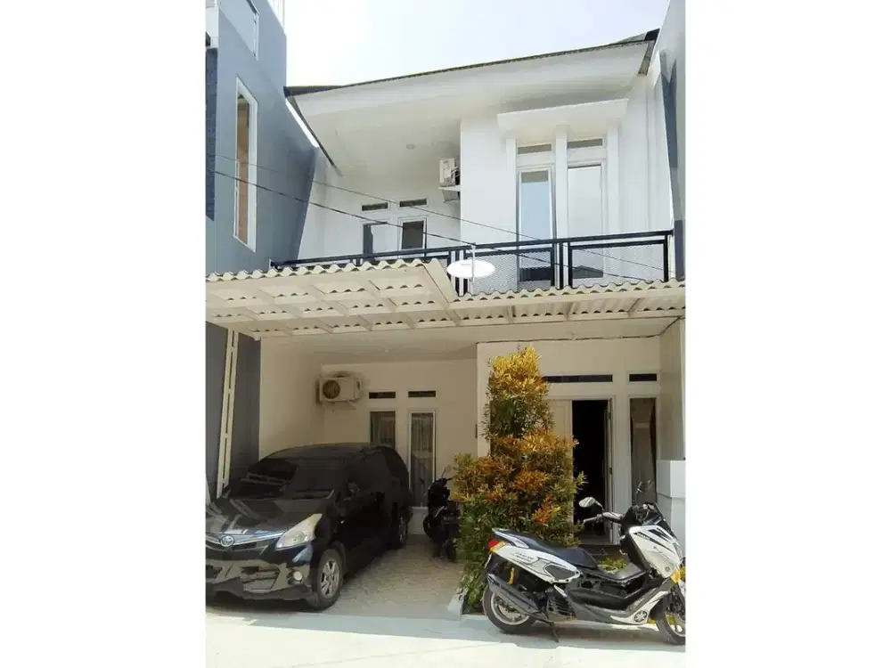 S106 Rumah bagus Strategis di Makasar Jakarta Timur