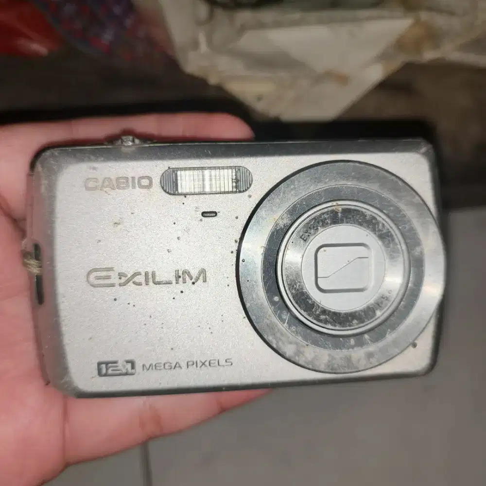 Kamera Casio Exilim EX-Z33,