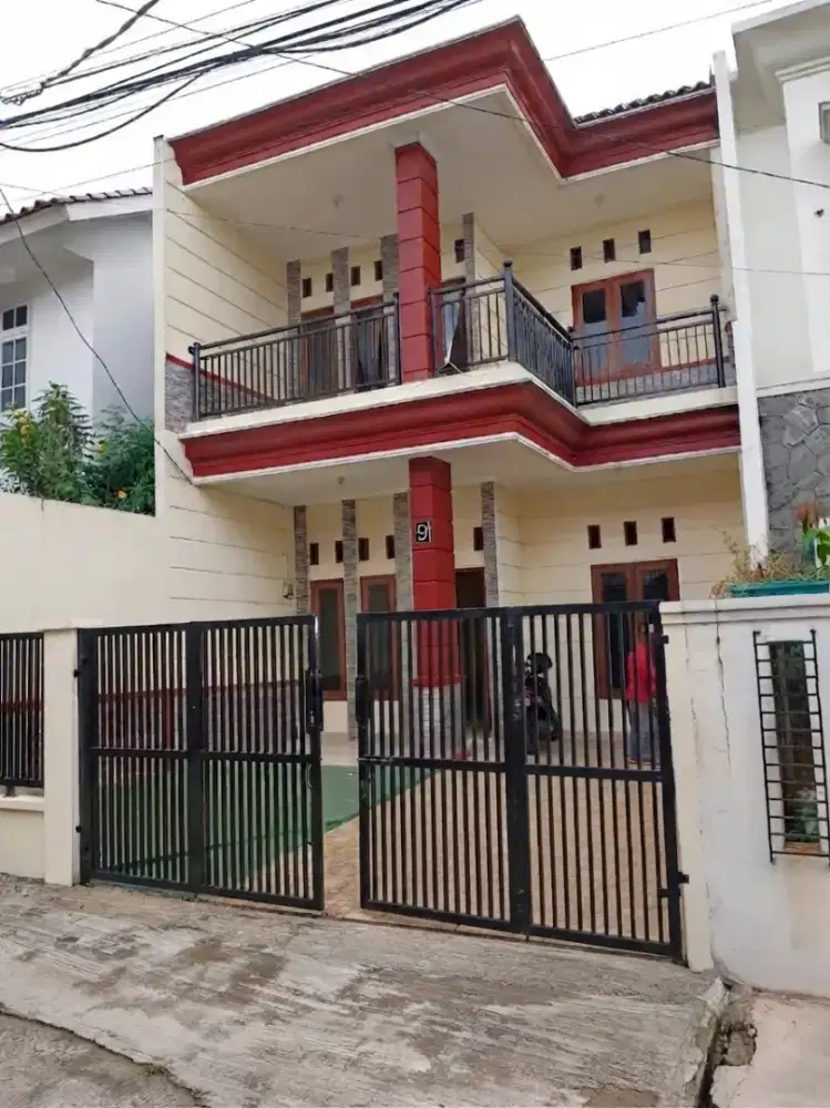 DIJUAL RUMAH SIAP HUNI 10 MENIT KE STASIUN DAN KE KAMPUS UI