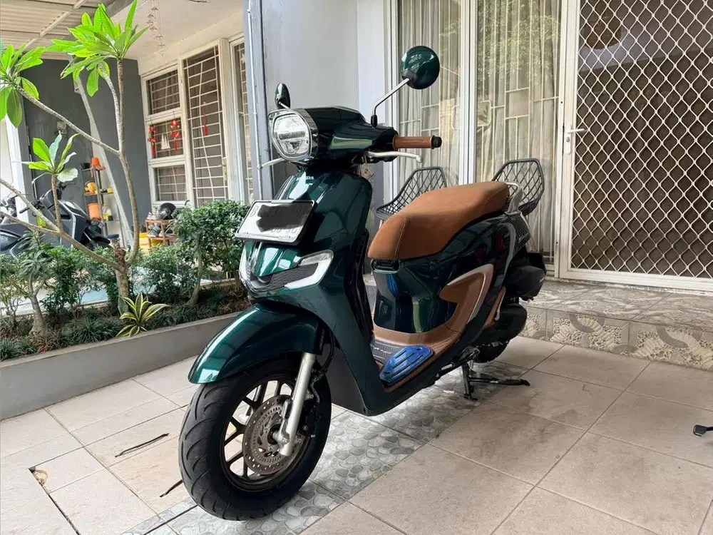 Km 300 Honda Stylo 160 ABS Hijau Mulus 99% Istimewa