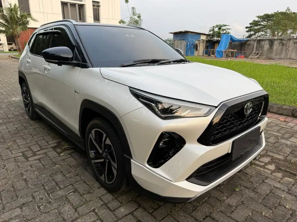Yaris Cross 1.5 GR TSS Hybrid 2024 Putih
