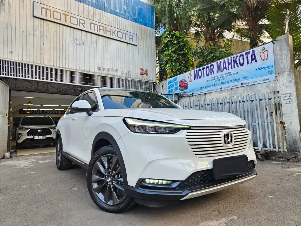 Honda HRV 1.5 Special Edition Sensing 2023 nik 2022 putih panoramic
