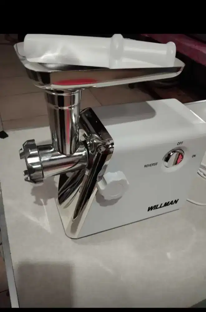 WILLIAM ELECTRICAL MEAT GRINDER