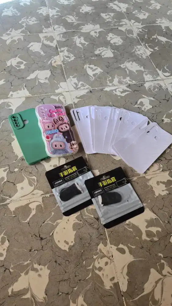 2 case Realme 5 pro & 8 skin pelindung  belakang hp